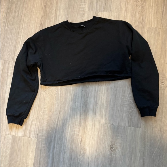 Fashion Nova Black Cropped Top - Picture 2 of 4